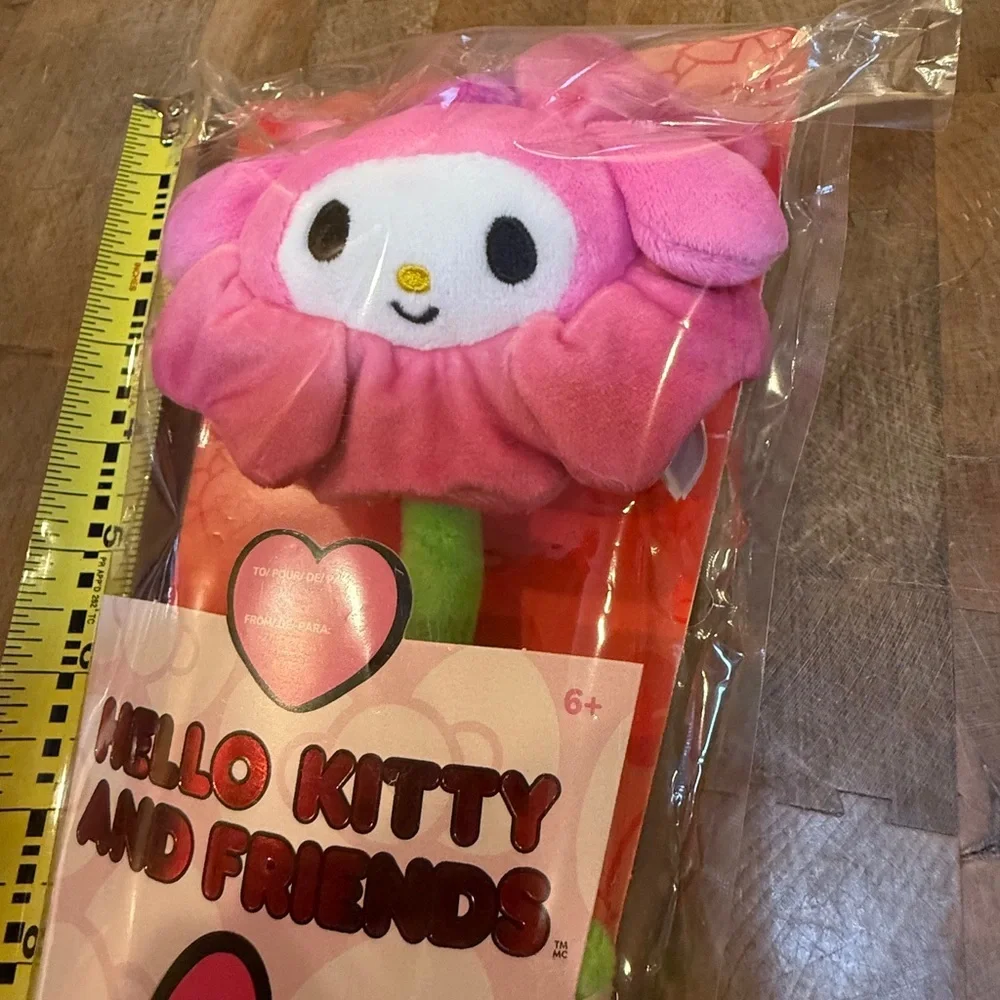Hello Kitty and Friends Sanrio My Melody Pink Plush Flower Valentine’s Day New